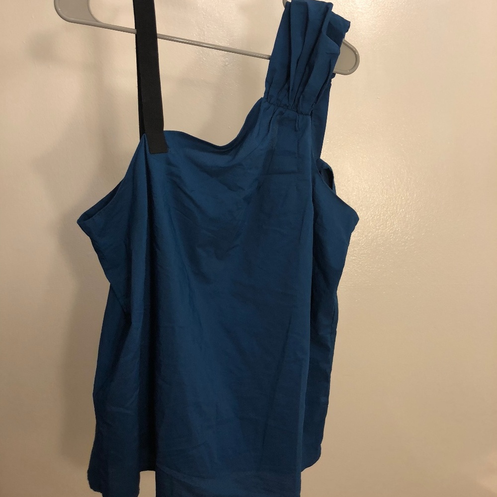 Blue Gap Top